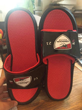 画像をギャラリービューアに読み込む, Custom designed athletic slides with your personal or business logo.