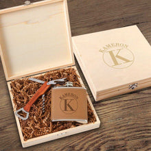 Cargar imagen en el visor de la galería, Personalized Kelso Groomsmen Flask Gift Box Set | JDS